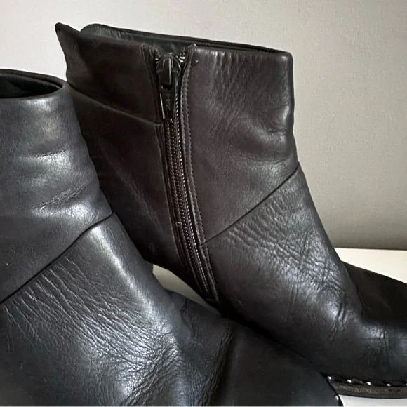 PAUL GREEN Black Leather Ankle Boots Size 7 Buttery Soft Leather EUC side zipper - Picture 3 of 12